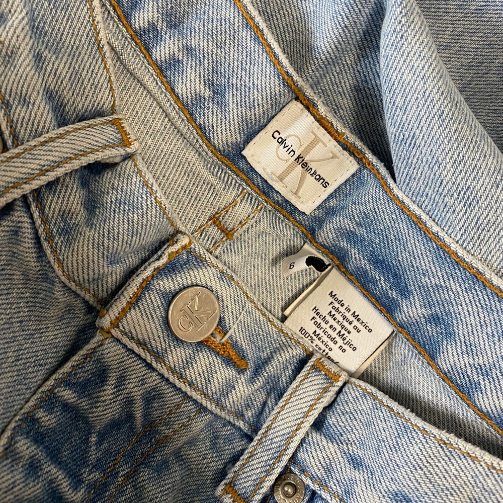 Calvin Klein Mom Jeans